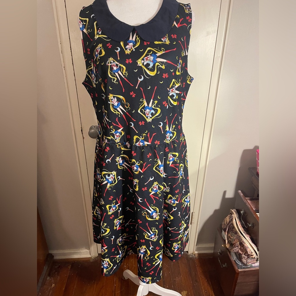 Sailor Moon Crystal navy blue print midi dress with Peter Pan collar.  Size XL.